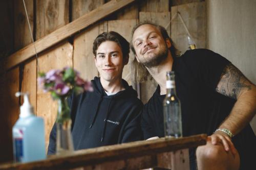 C25 025-08-Sommerfest-Nina-Radeschnig-2